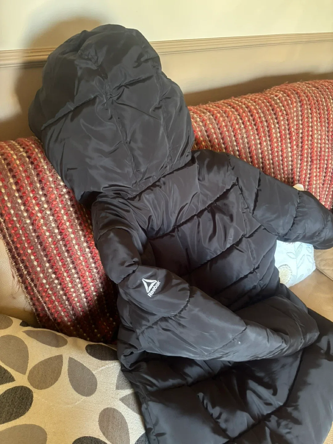 Reebok Black Puffer Jacket - Size L image indicator(6)