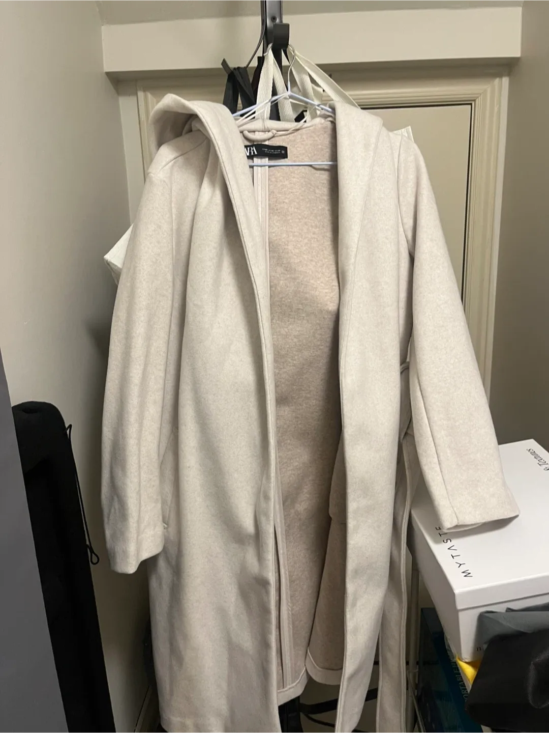 ZARA Soft Hooded Coat – Ecru – XS – Style #3046/266 image indicator(2)