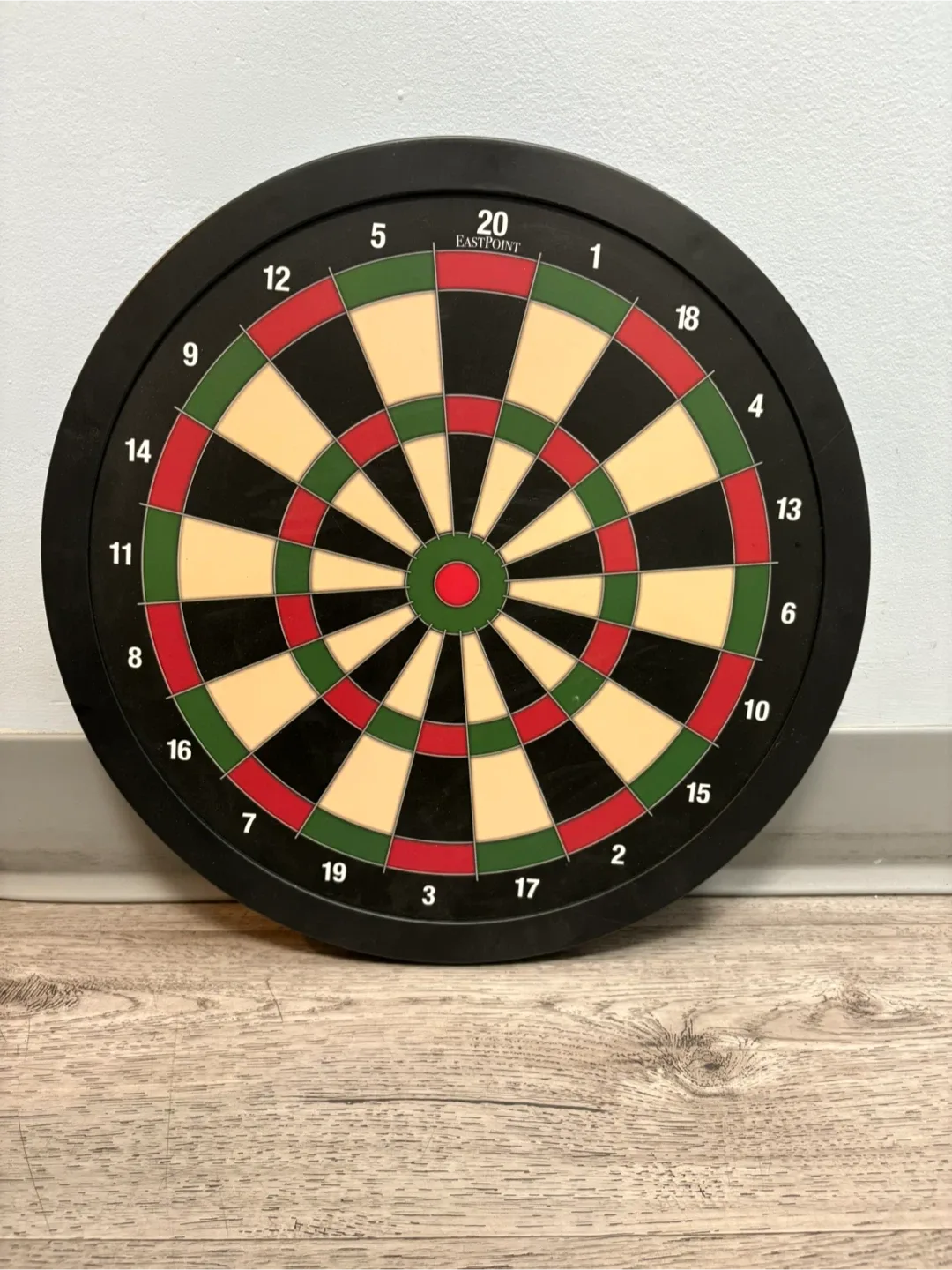 Magnetic  Dartboard with Darts thumbnail