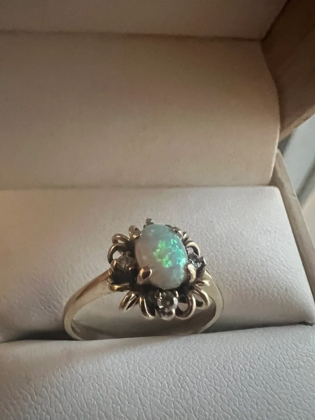 10 k Vintage Opal ring with diamonds thumbnail
