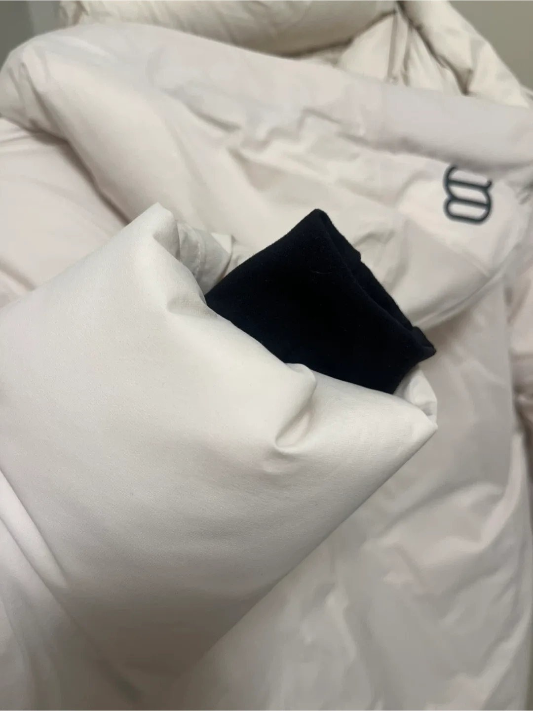 Aritzia Tna The Super One-puff₂o™ Long Matte Pearl – XXS #100866 image indicator(6)