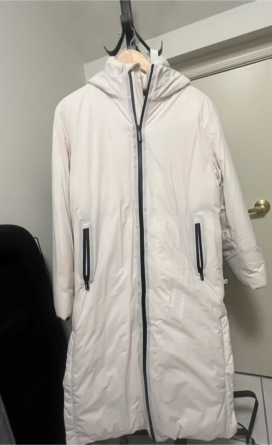 Aritzia Tna The Super One-puff₂o™ Long Matte Pearl – XXS #100866 image indicator(2)