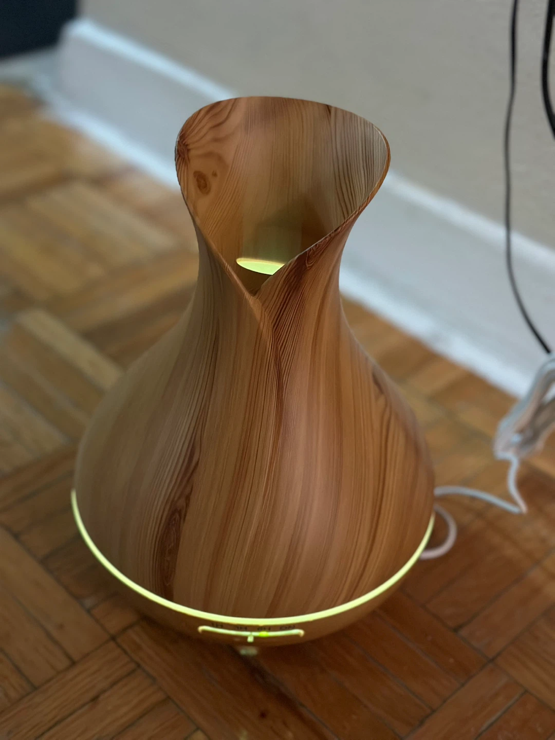 Essential oil diffuser