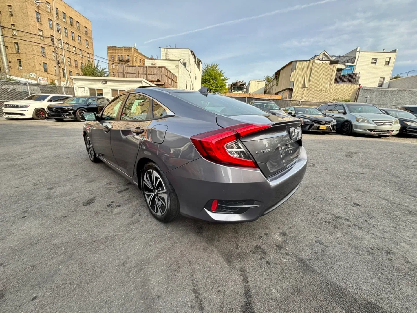 Honda Civic Ex L 2018 98k miles image indicator(3)