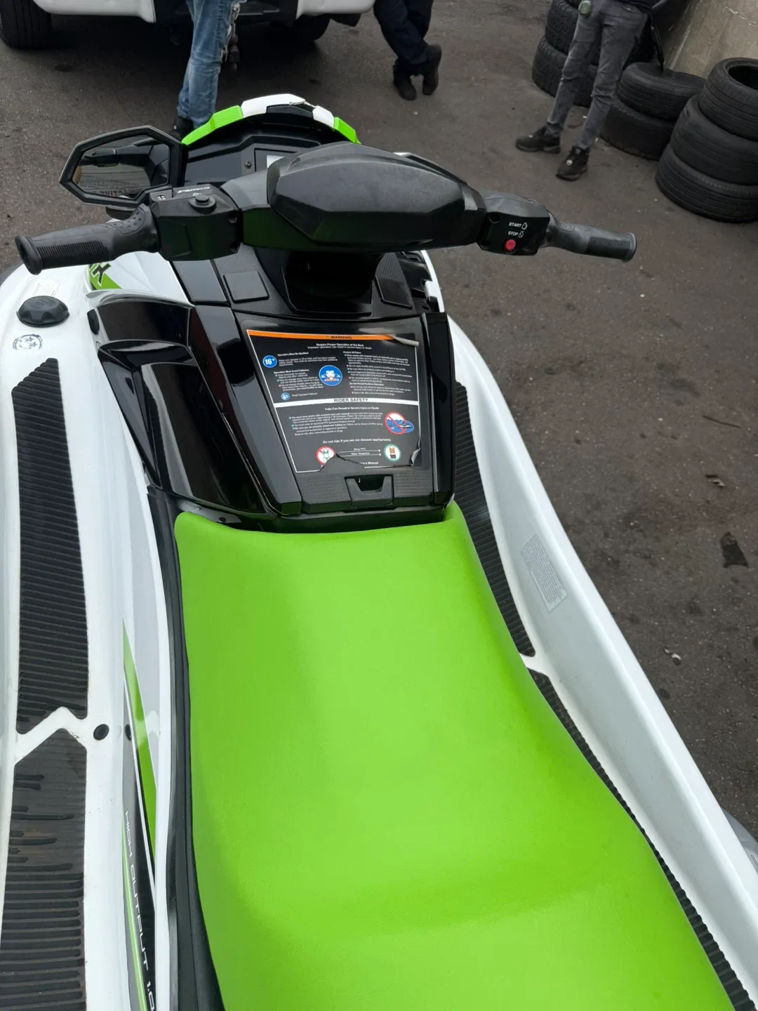 Yamaha VX WaveRunner - Green/White image indicator(2)