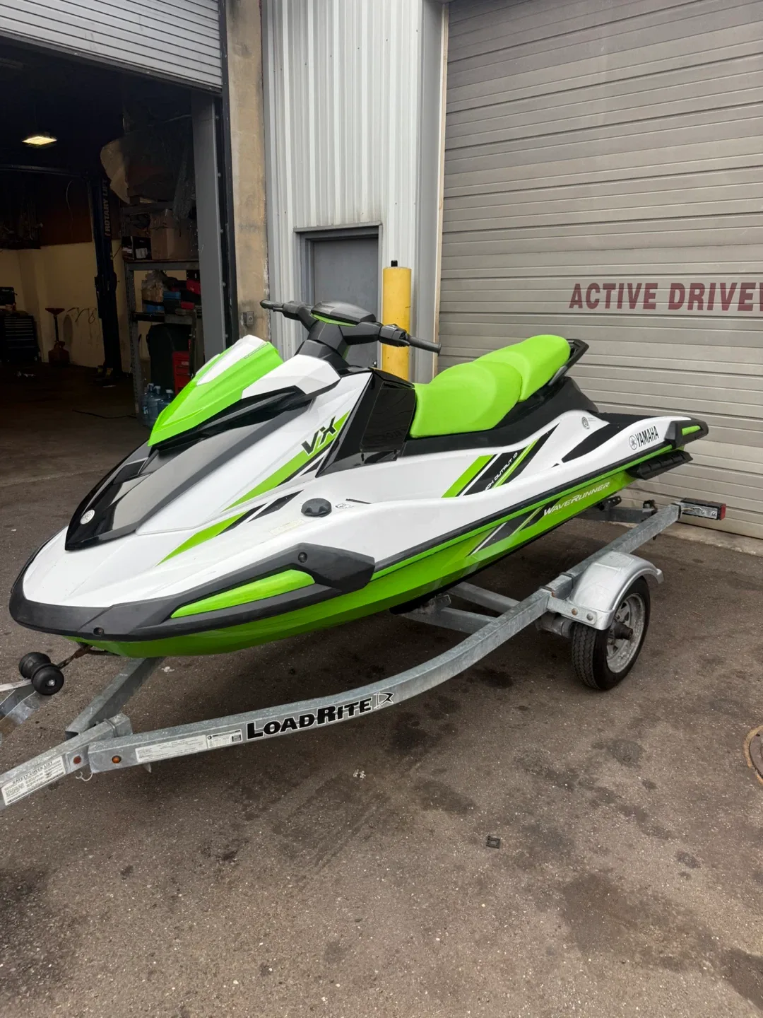 Yamaha VX WaveRunner - Green/White image indicator(5)