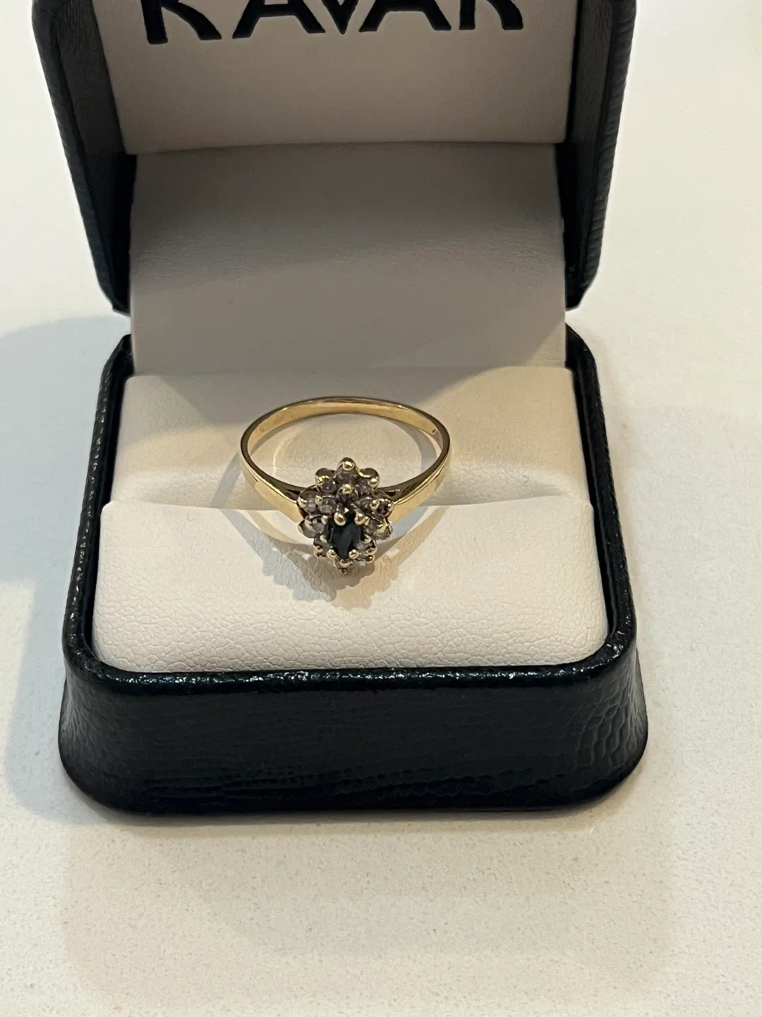 Gold Ring with diamond and Safire image indicator(3)