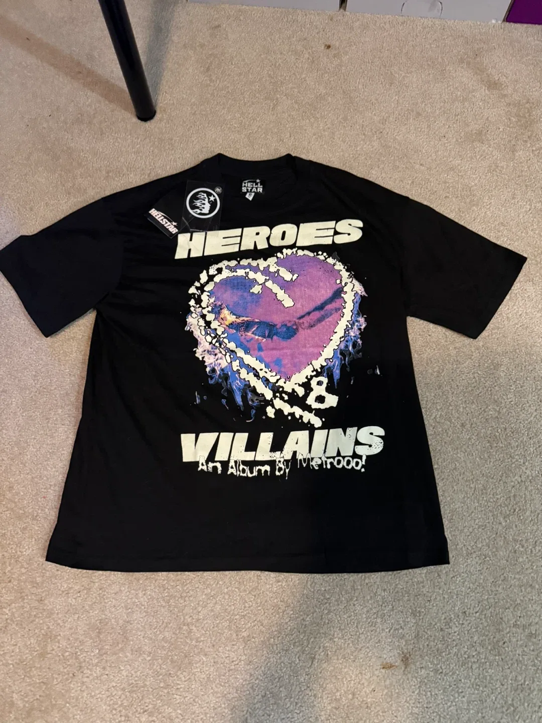 Hellstar Heroes & Villains T-Shirt - Size L thumbnail