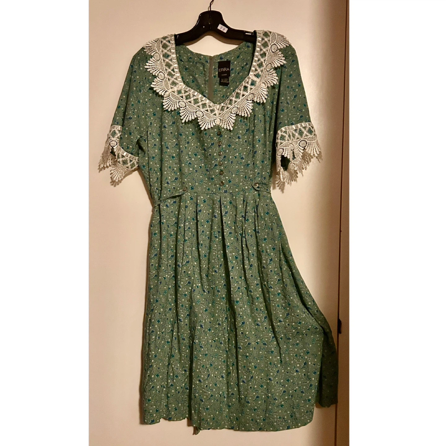 Erika Green Floral Dress with Lace Collar