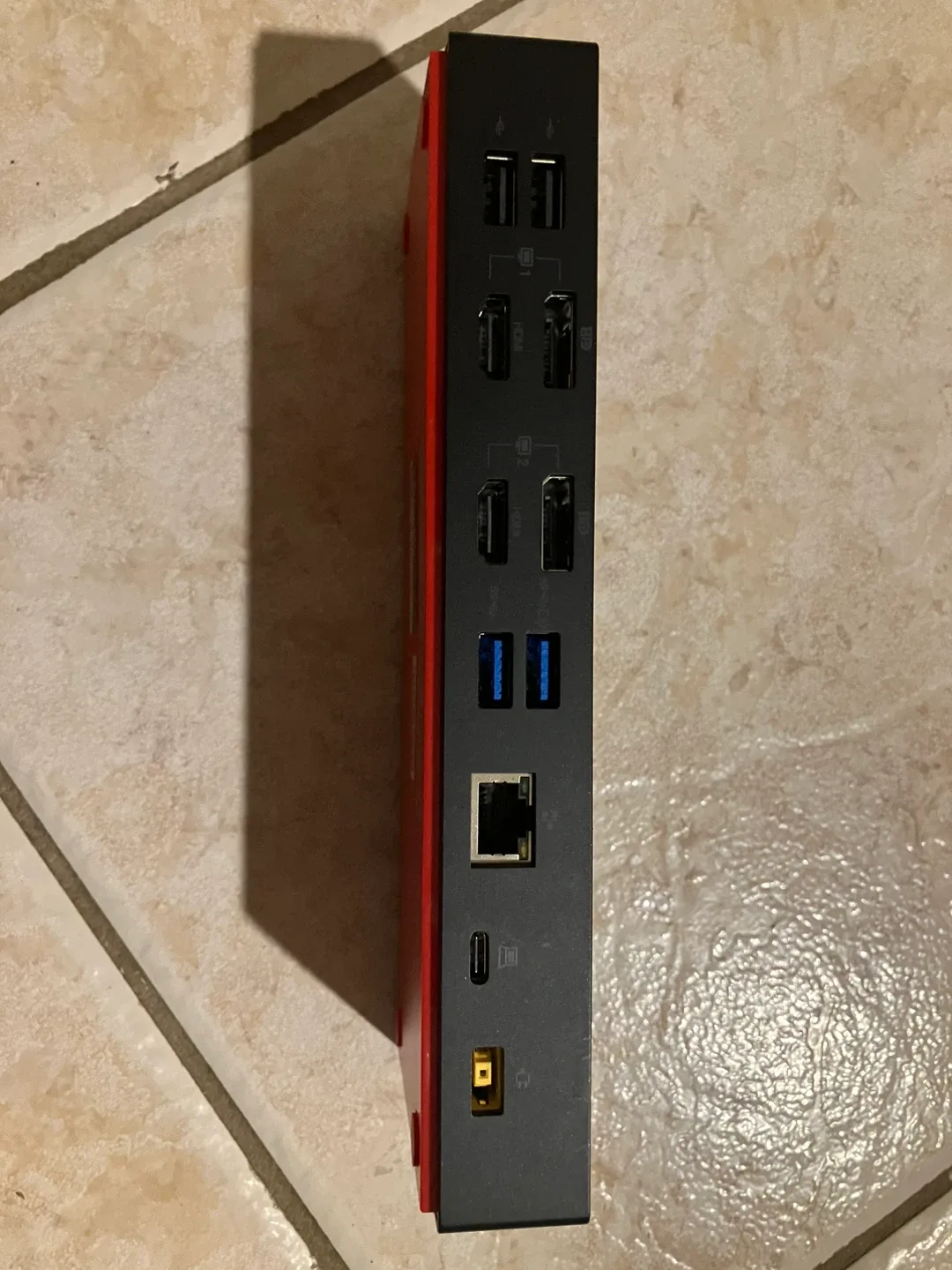 Lenovo ThinkPad Thunderbolt 3 Dock Gen 2 image indicator(3)