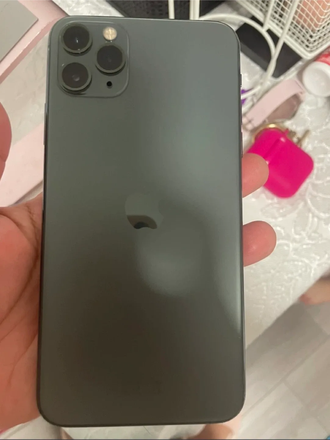 Apple iPhone 11 Pro - Good Condition image indicator(2)