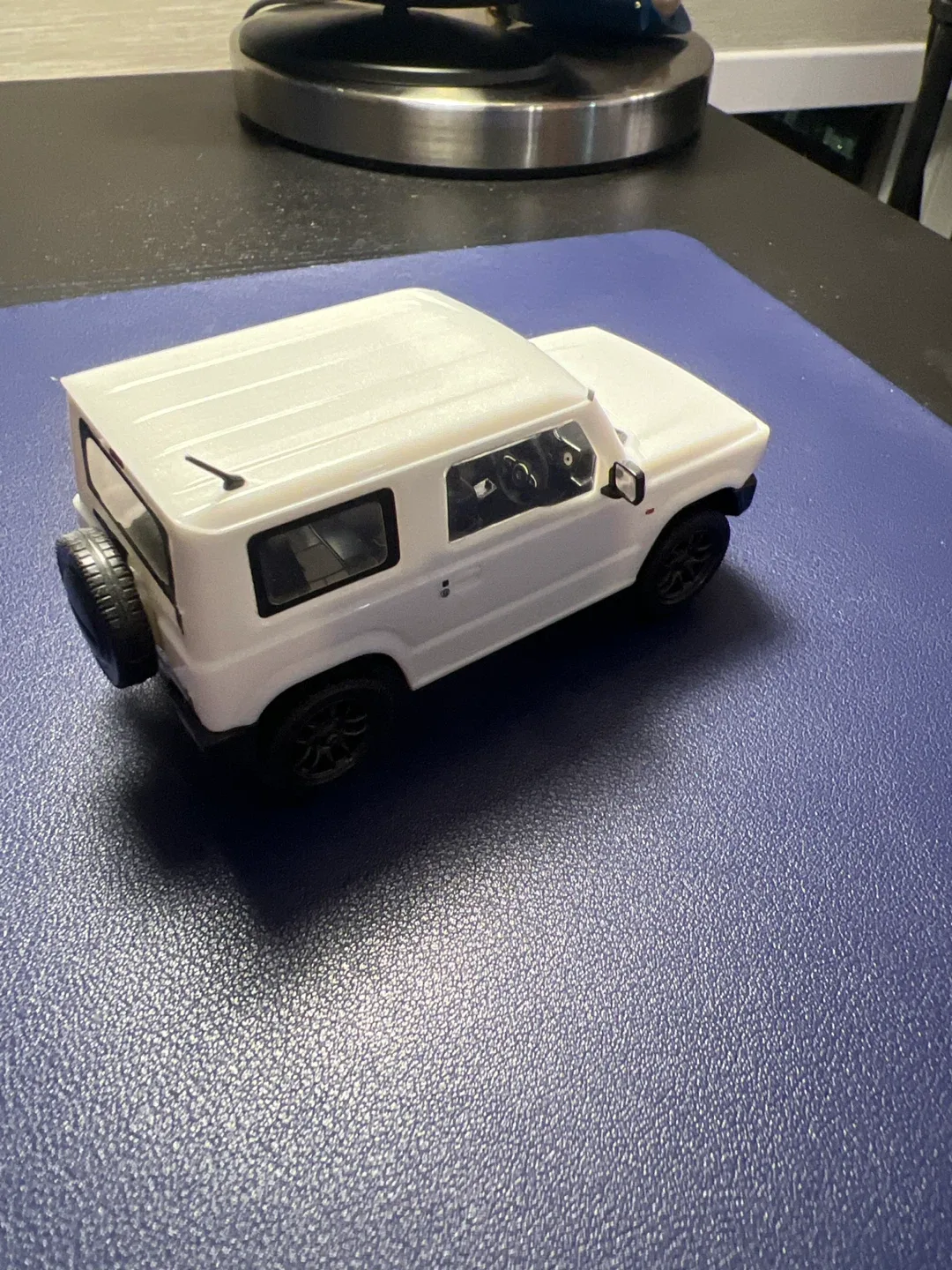 Aoshima Suzuki Jimny SIERRA Model Kit image indicator(2)