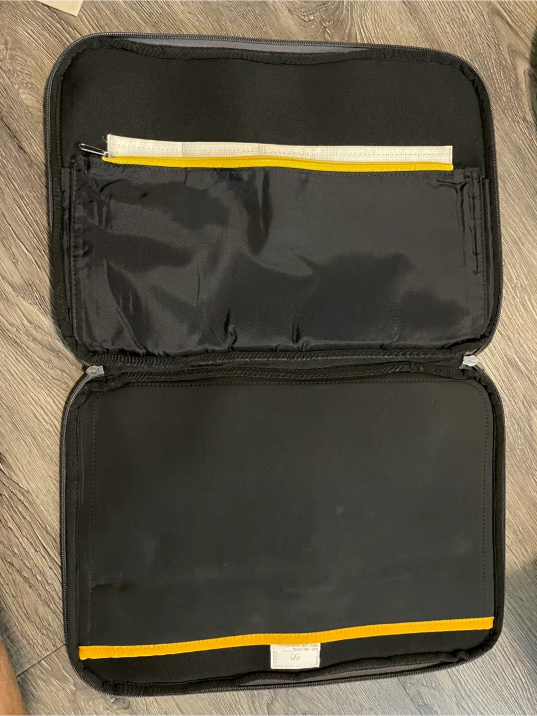 RAWROW Vintage Pouch image indicator(2)