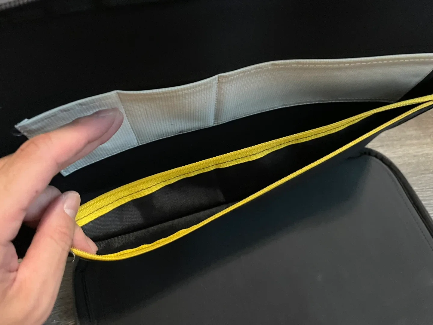 RAWROW Vintage Pouch image indicator(3)