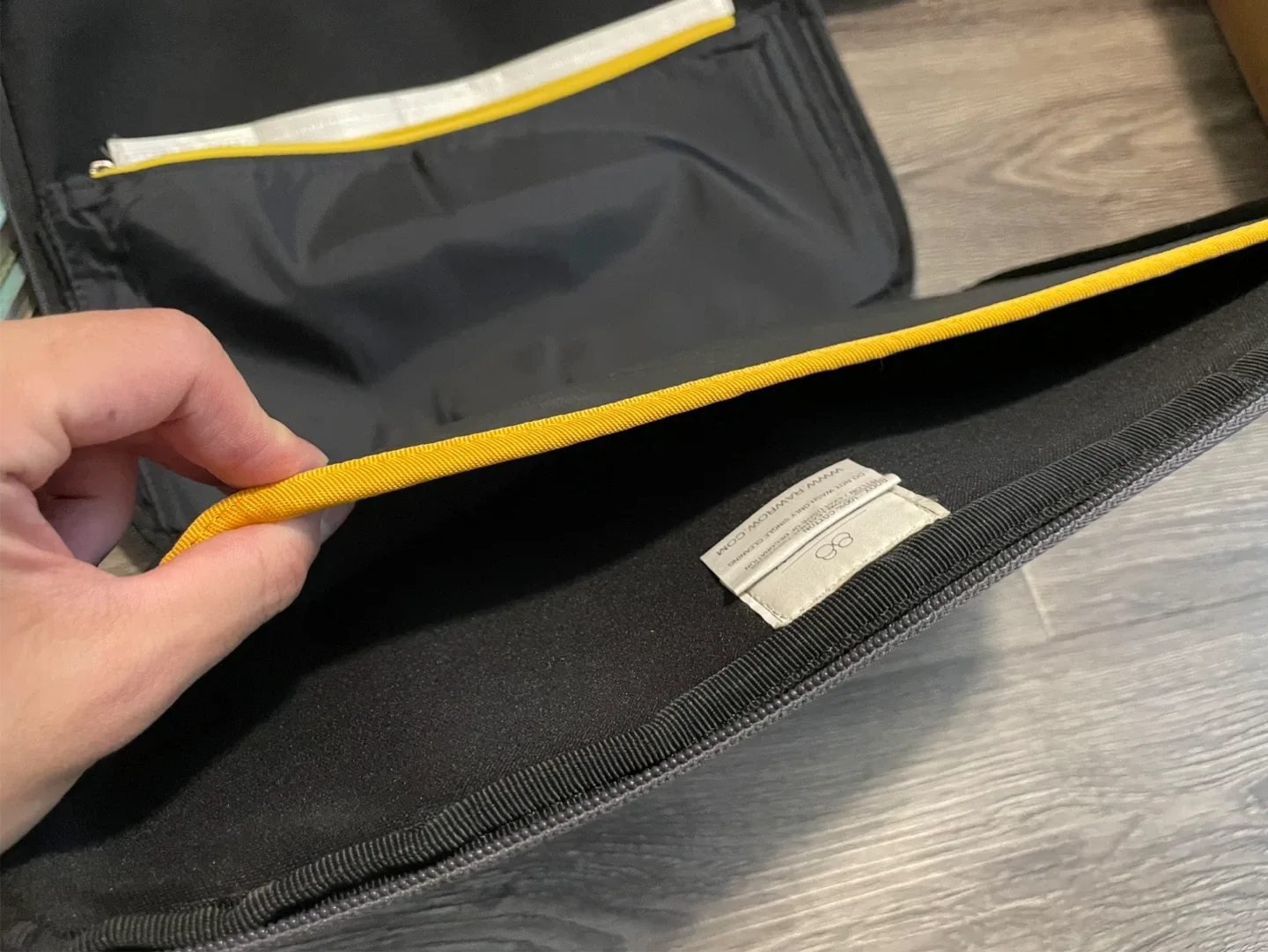 RAWROW Vintage Pouch image indicator(4)