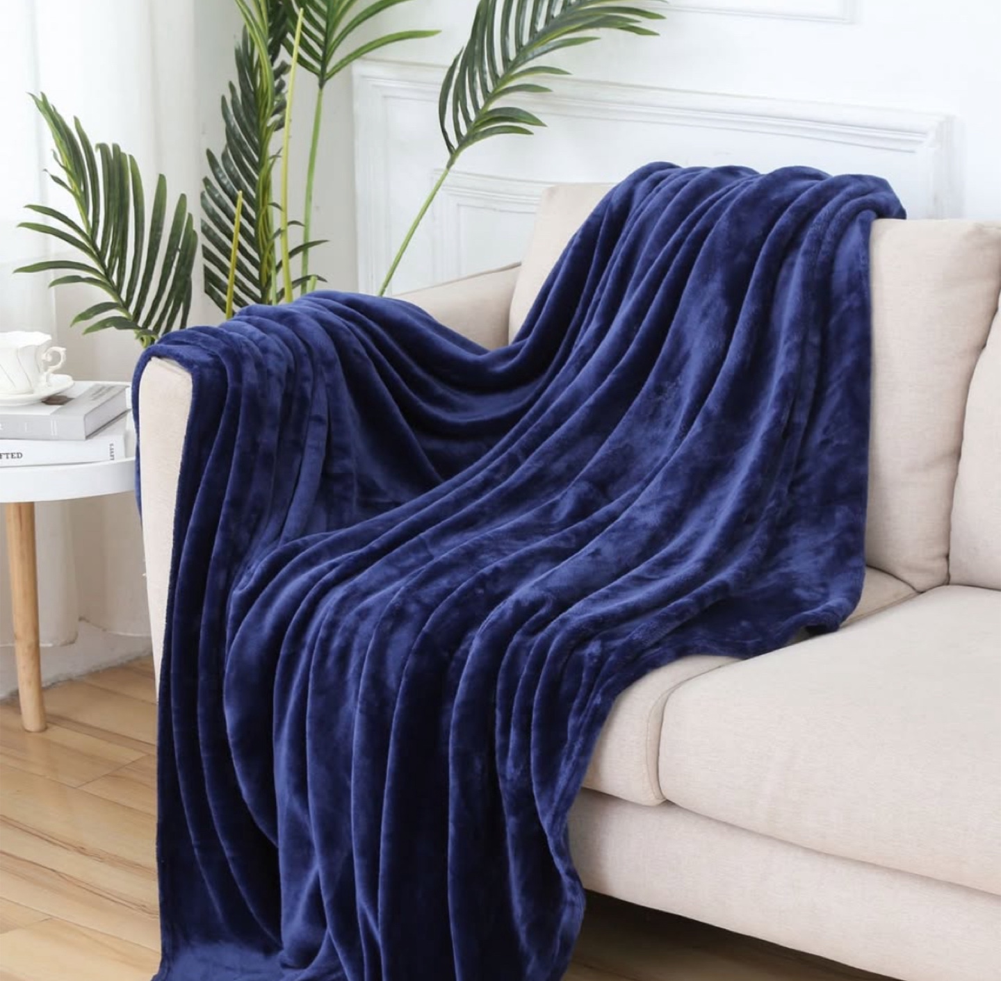Soft Plush Throw Blanket - photo 3