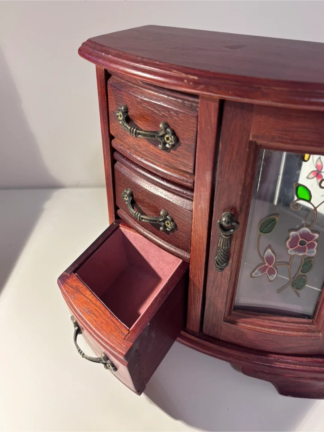 Vintage Jewellery Box image indicator(3)