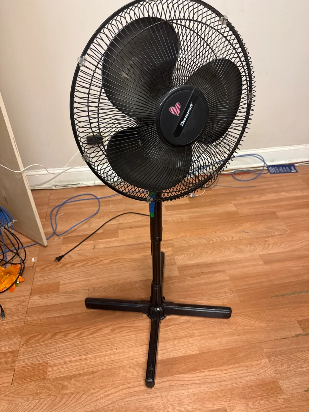 DuraCraft Black Stand Fan thumbnail