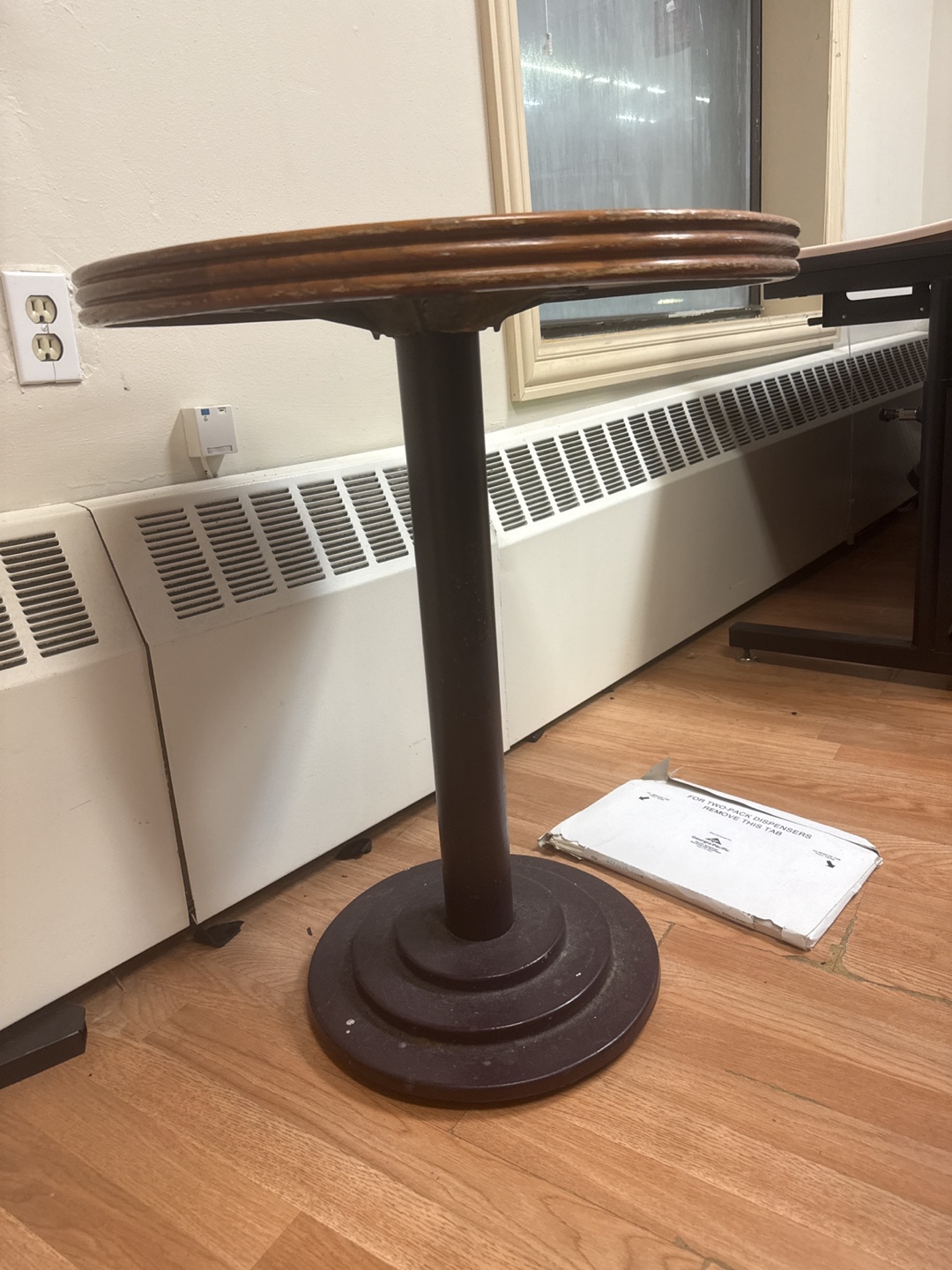 Round Pub Table - photo 2