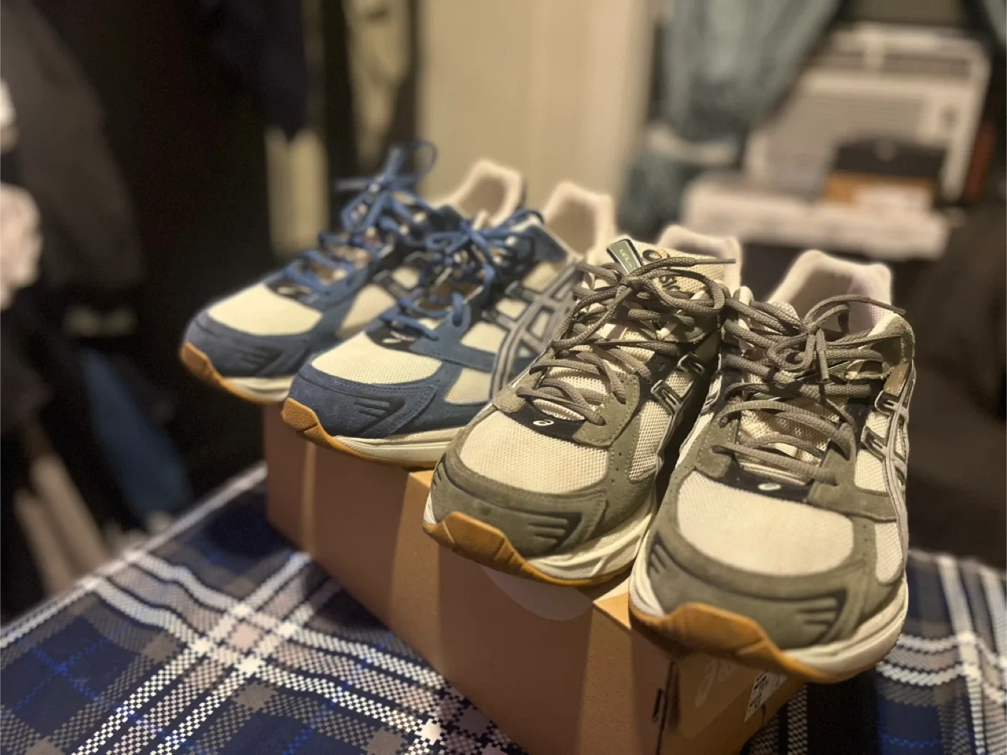 11.5 Asics Gel-NYC Cream Blue & Green 300$ image indicator(2)