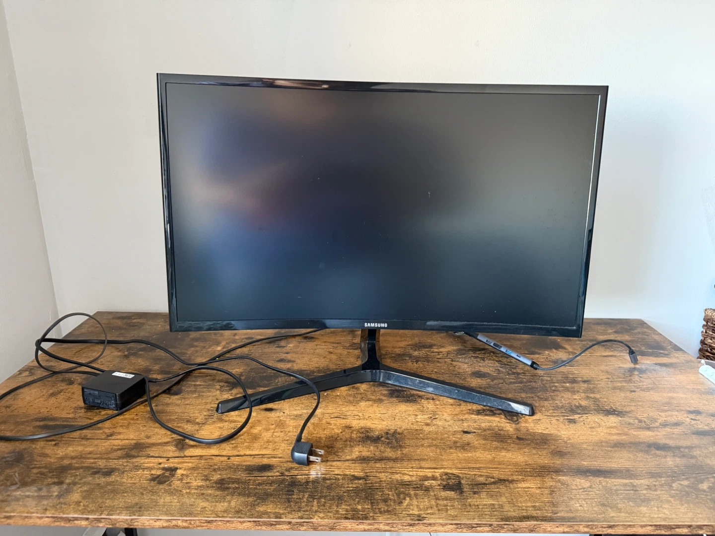 Samsung 27" CF39 Series Curved Monitor - photo 2