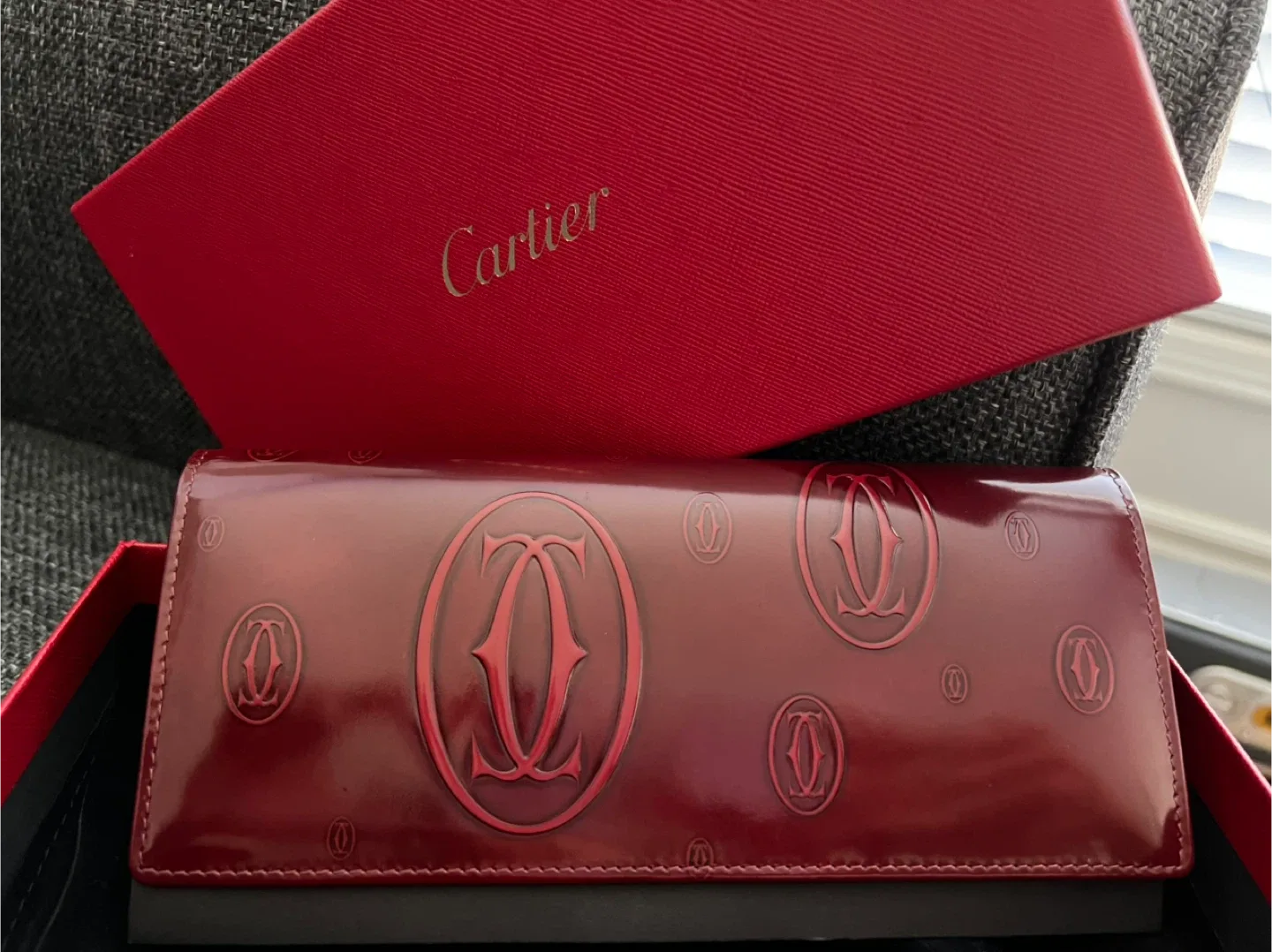 Cartier Red Patent Leather Wallet image indicator(4)