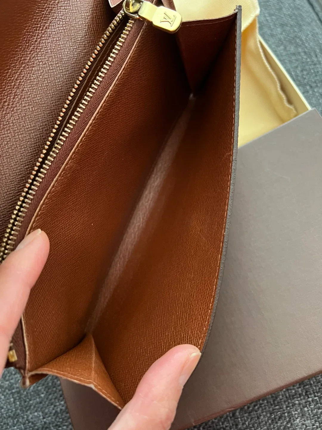 Louis Vuitton Monogram Monogram Leather Wallet image indicator(7)