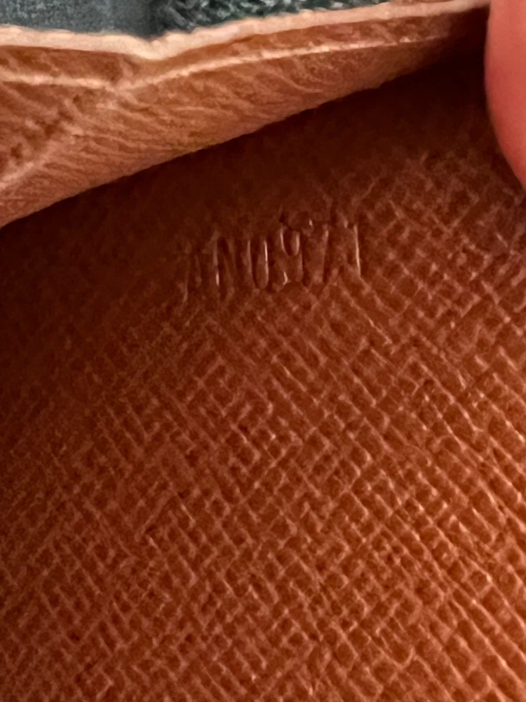 Louis Vuitton Monogram Monogram Leather Wallet image indicator(8)