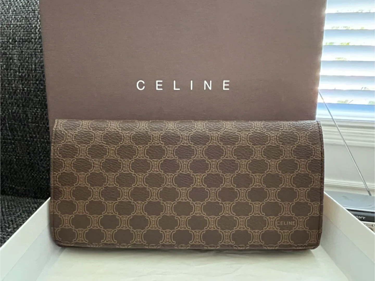 Celine Wallet with Box image indicator(5)