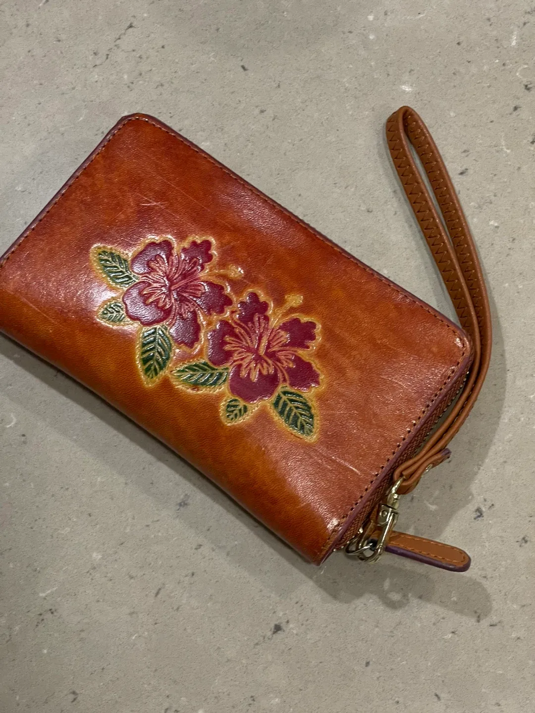 Hawaii Brown Leather Floral Wallet image indicator(2)