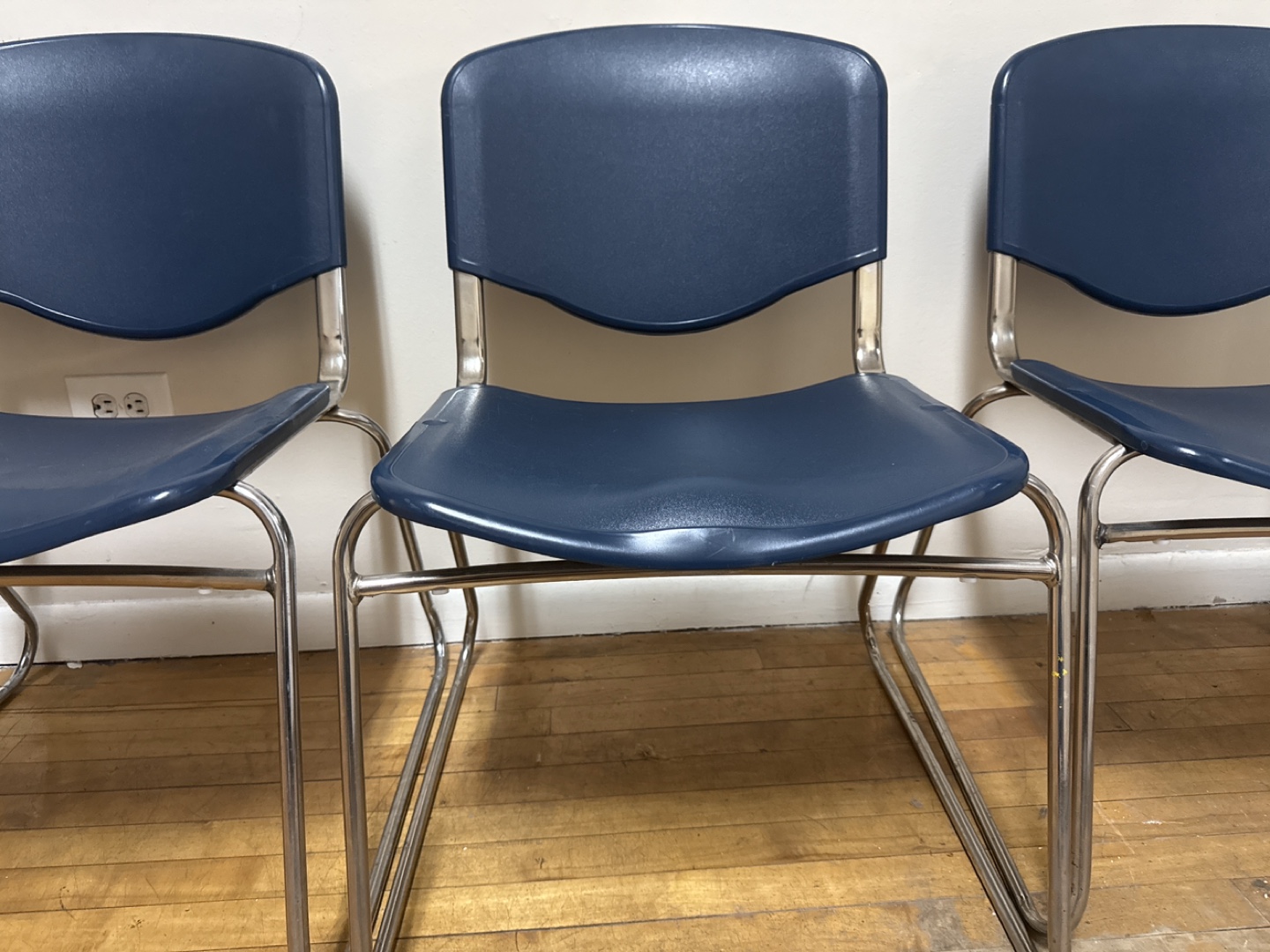 Set of 3 Navy Blue Stacking Chairs - photo 2