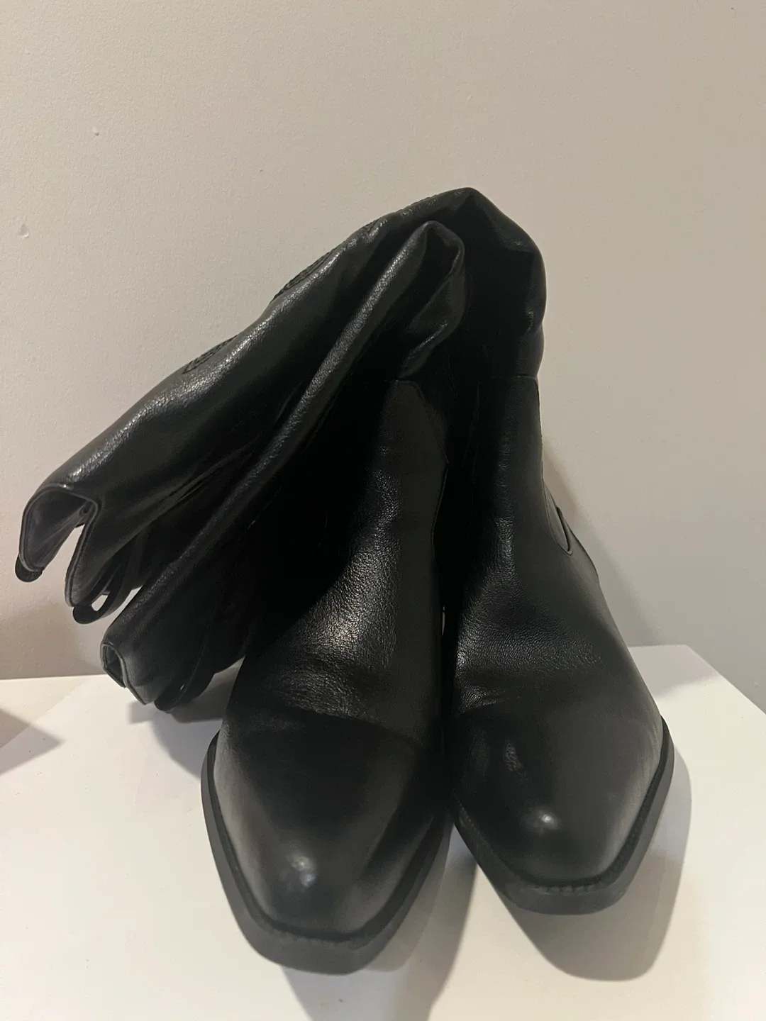 Western Black Cowboy Boots, Size 9 image indicator(2)