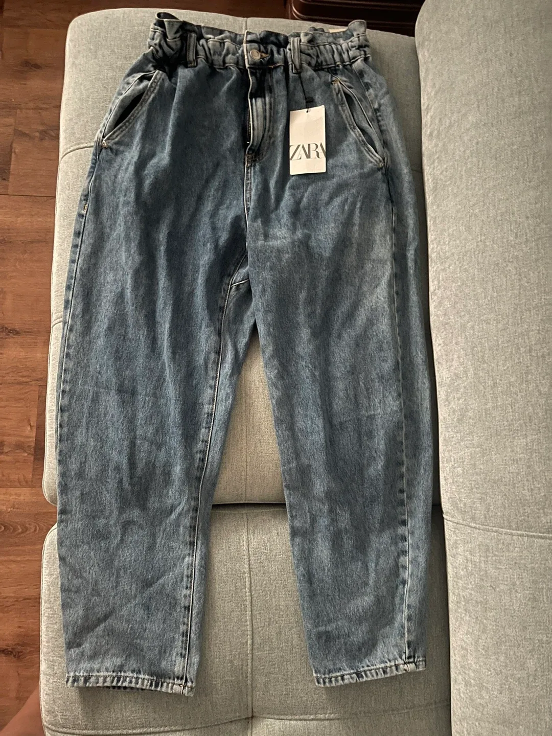 New Zara Baggy Fit Jeans - Size 6 image indicator(4)