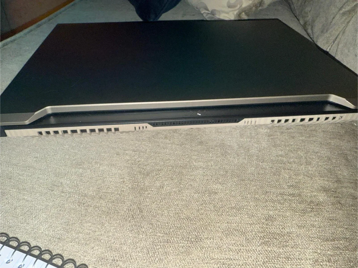 Asus TUF Gaming Laptop image indicator(4)