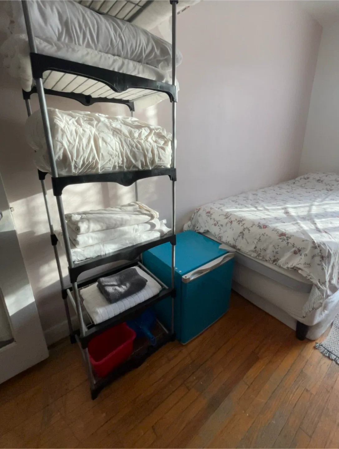 Private Room in Cliffside Village image indicator(2)