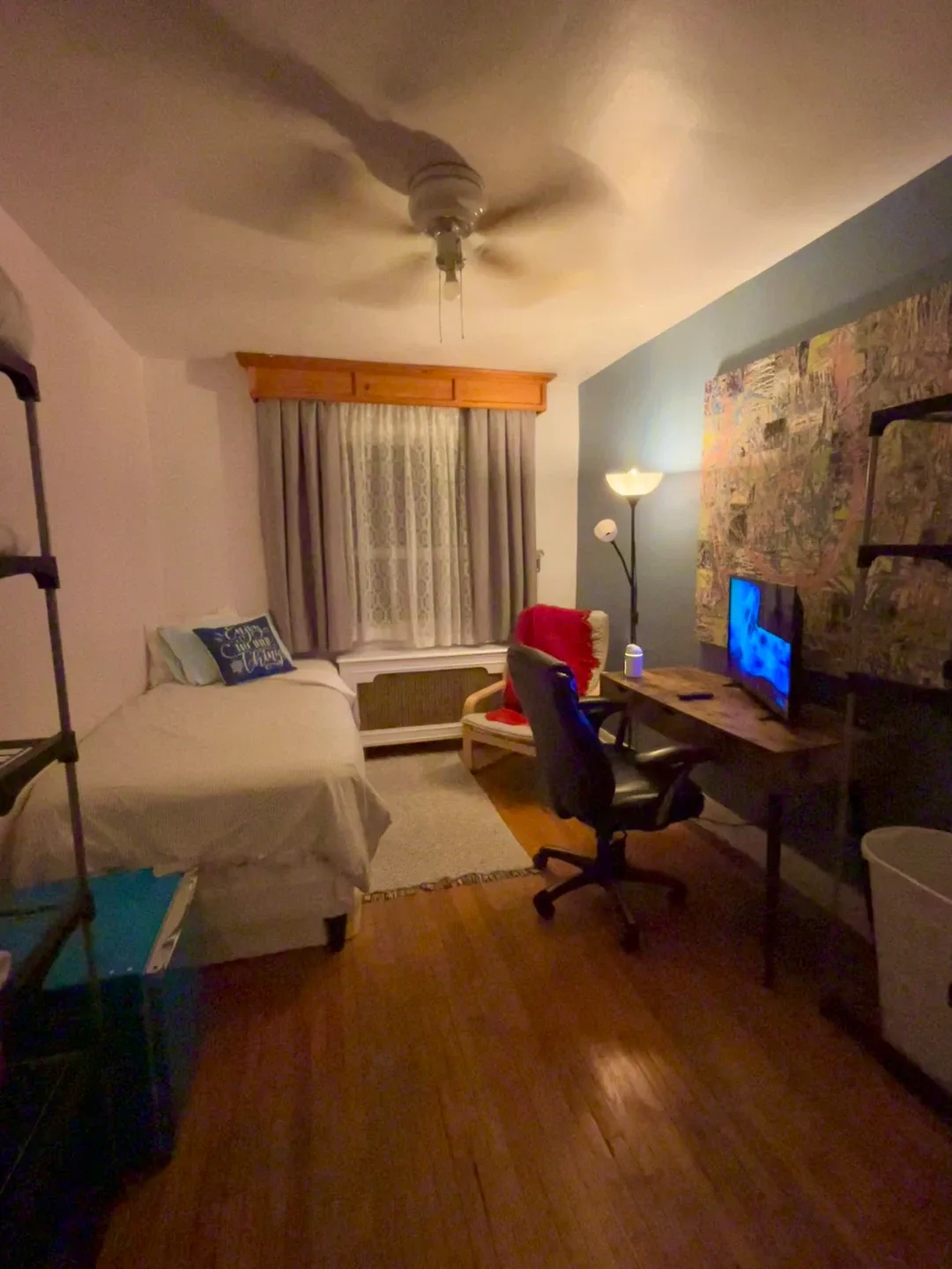 Private Room in Cliffside Village image indicator(8)