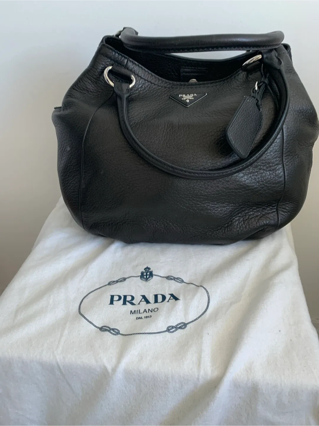 Prada Classic Black Leather Tote - Authentic & Brand New image indicator(3)