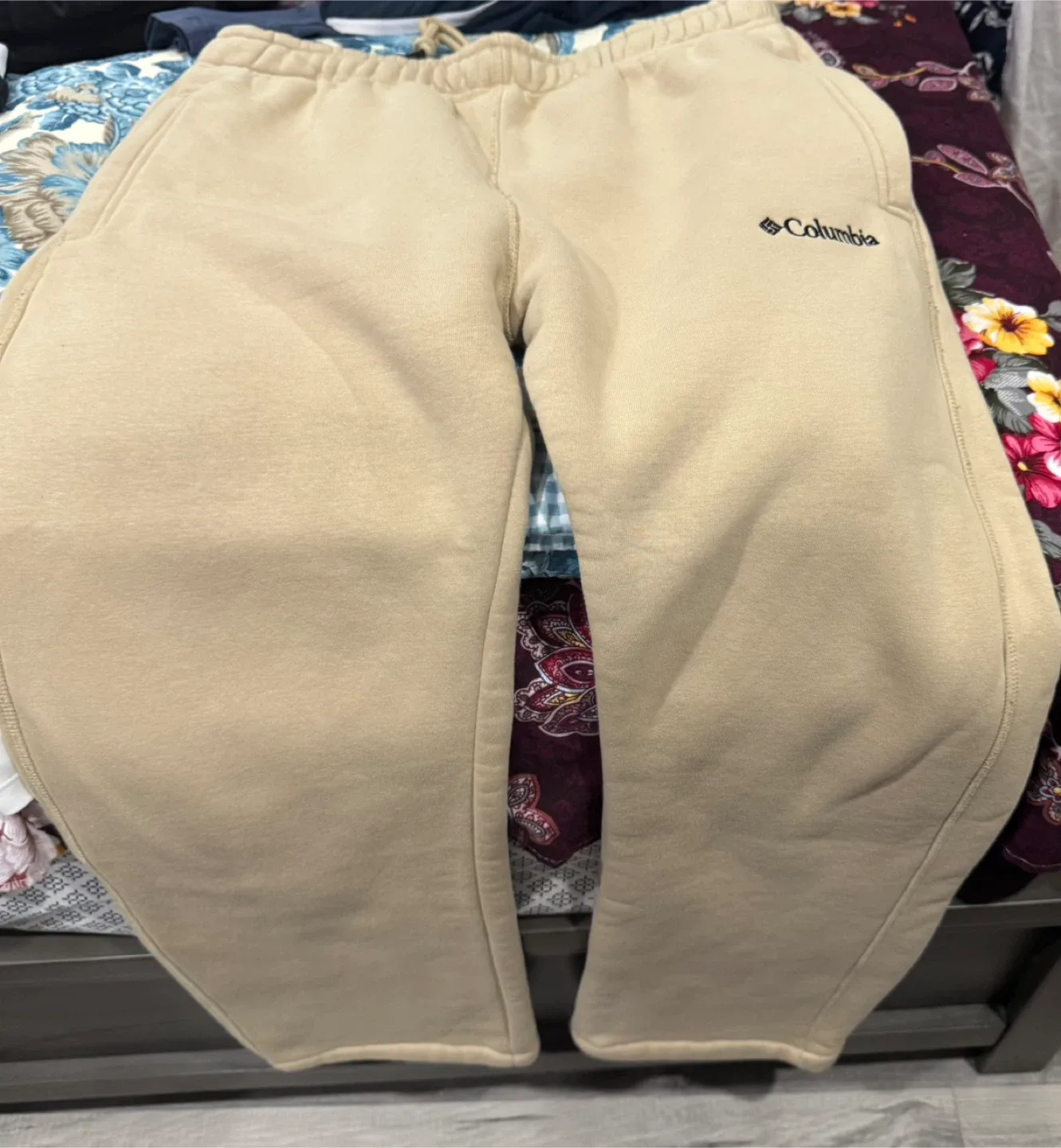 Columbia Beige Sweatpants image indicator(2)