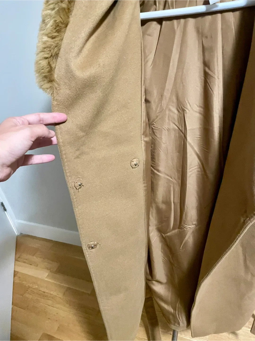 H&M XL Camel Coat with Faux Fur Collar image indicator(3)