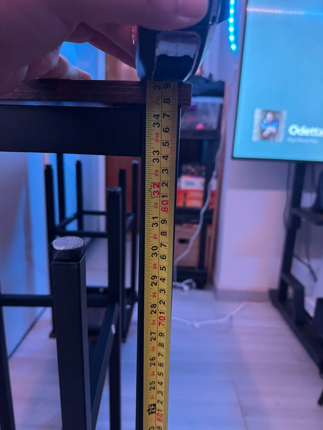 Bar Height Table with Two Stools image indicator(7)