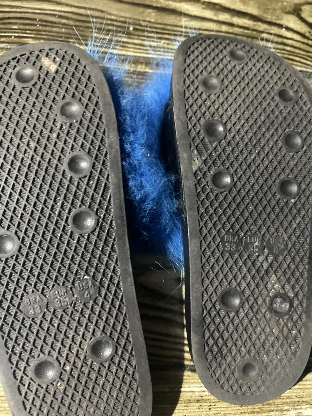 🥕 Carter's Gold Glitter Ballet Flats - Size 3 image indicator(4)