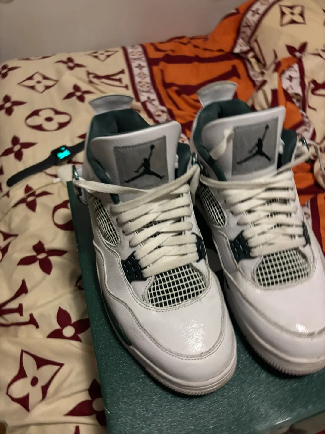Air Jordan 4 Retro White/Green US 11.5 image indicator(6)
