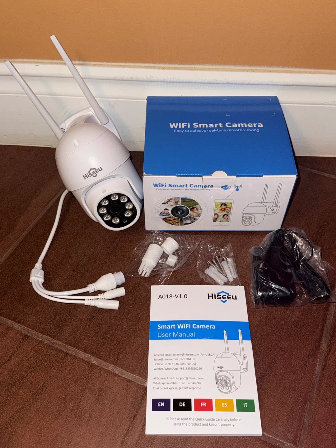 Hiseeu WiFi Smart Camera - New in Box! image indicator(2)