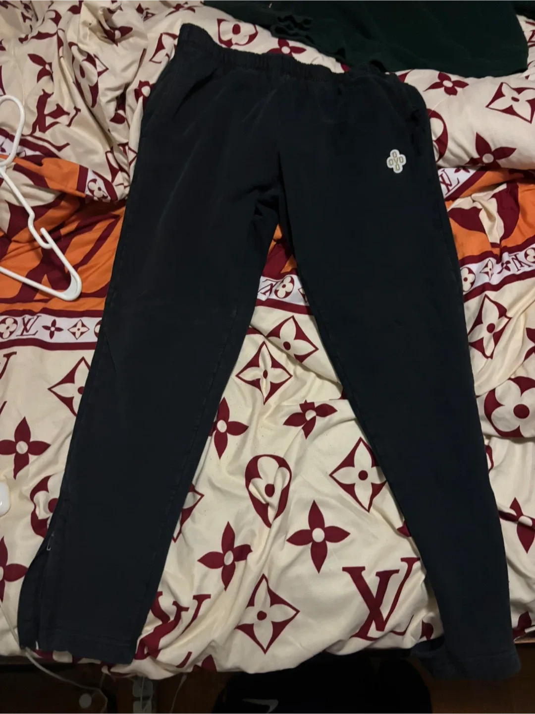 October's Very Own (OVO) Black Sweatpants - Size Medium thumbnail