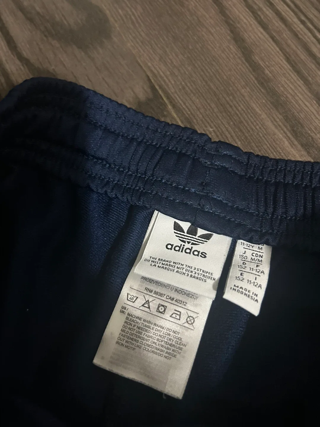 Adidas youth navy 11-12yrs track pants, unisex image indicator(5)