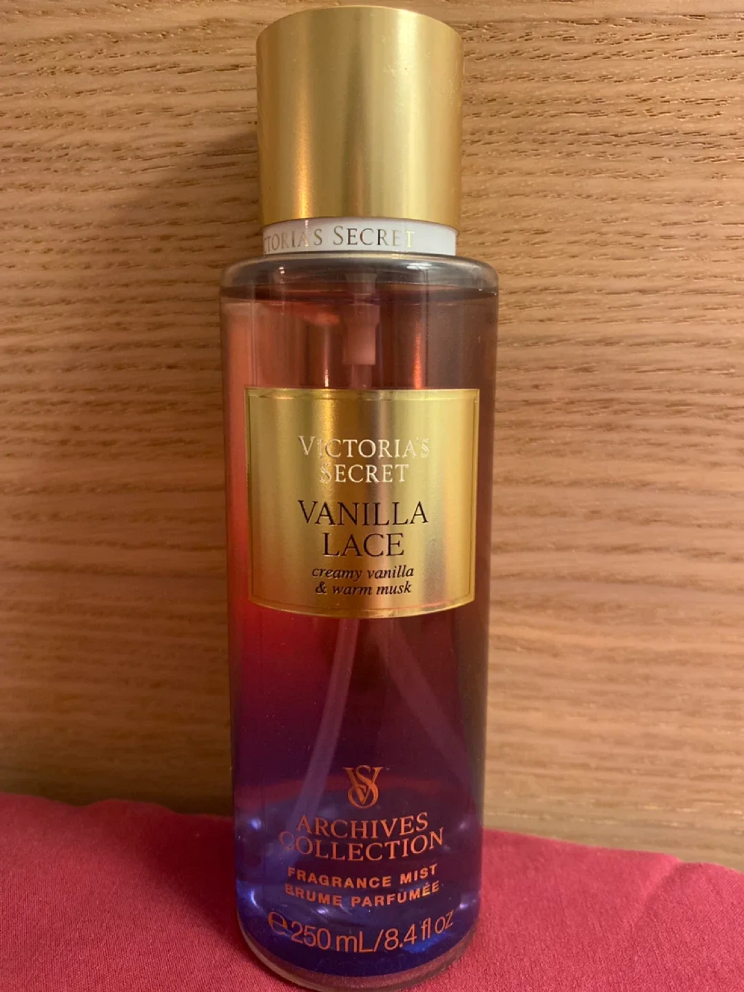 Victoria's Secret Vanilla Lace Fragrance Mist - 250ml thumbnail