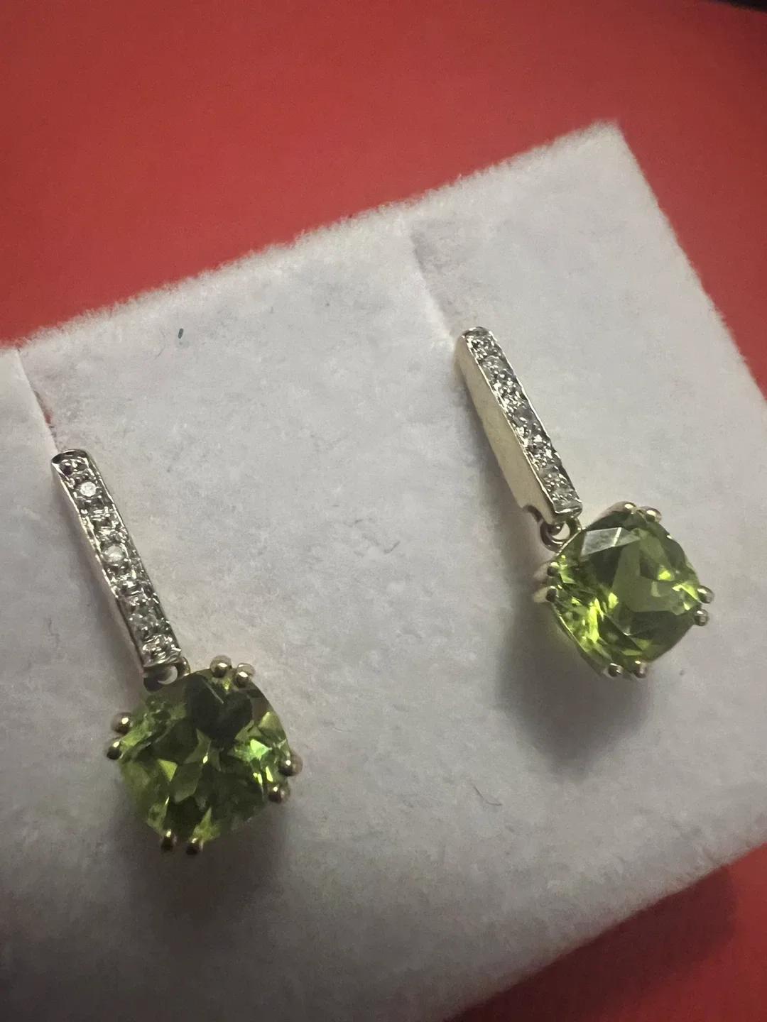 10 k Green peridot and diamonds earrings thumbnail