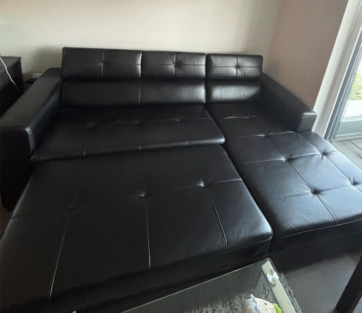 Black Leather Sectional Sofa image indicator(2)