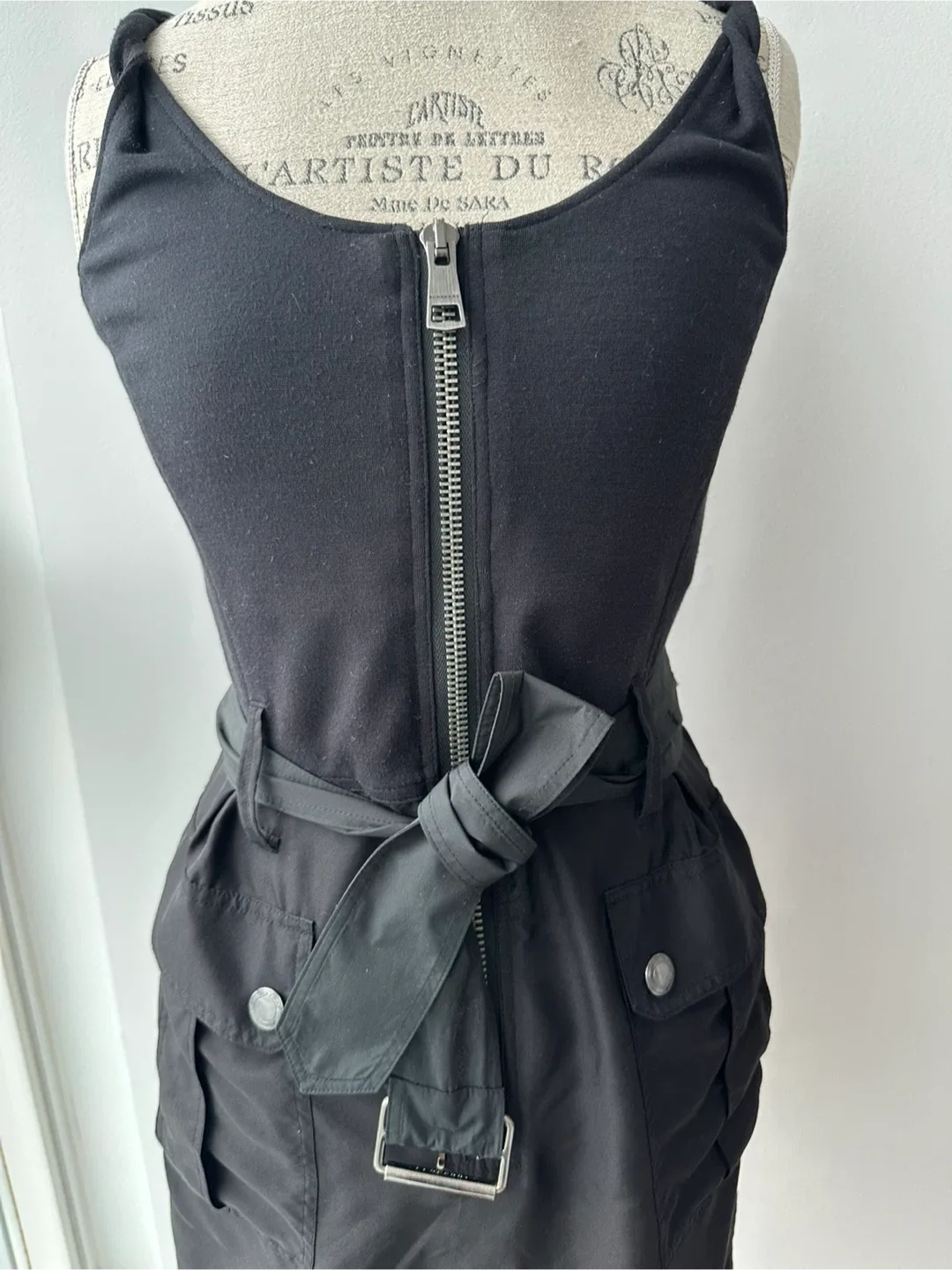 Burberry Black Dress with Zipper Detail image indicator(2)