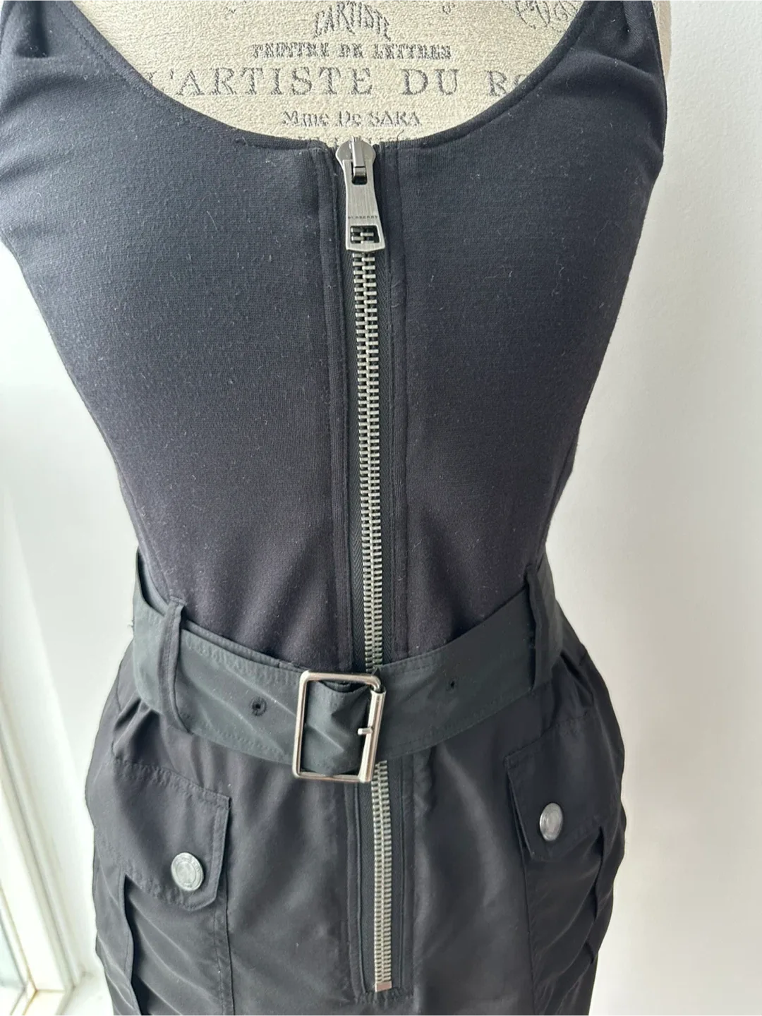 Burberry Black Dress with Zipper Detail image indicator(8)